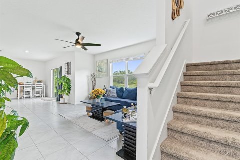 Villa ou maison à vendre à Zephyrhills, Floride: 4 chambres, 220.36 m2 № 2408556 - photo 9