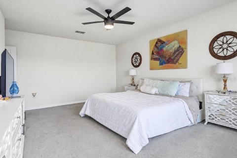 Villa ou maison à vendre à Zephyrhills, Floride: 4 chambres, 220.36 m2 № 2408556 - photo 16