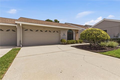 Villa ou maison à vendre à Palm Harbor, Floride: 2 chambres, 154.12 m2 № 2217235 - photo 3