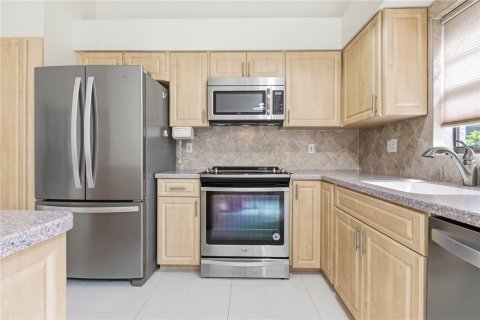 Villa ou maison à vendre à Palm Harbor, Floride: 2 chambres, 154.12 m2 № 2217235 - photo 7
