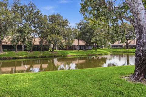 Villa ou maison à vendre à Palm Harbor, Floride: 2 chambres, 154.12 m2 № 2217235 - photo 2
