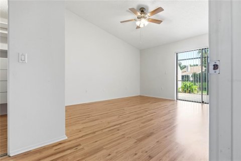 Villa ou maison à vendre à Palm Harbor, Floride: 2 chambres, 154.12 m2 № 2217235 - photo 11