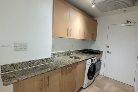 Condo in Bal Harbour, Florida  № 1962298 - photo 3