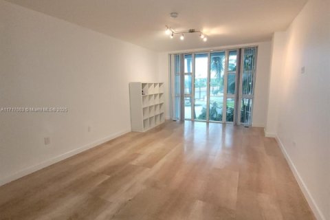 Condo in Bal Harbour, Florida  № 1962298 - photo 10