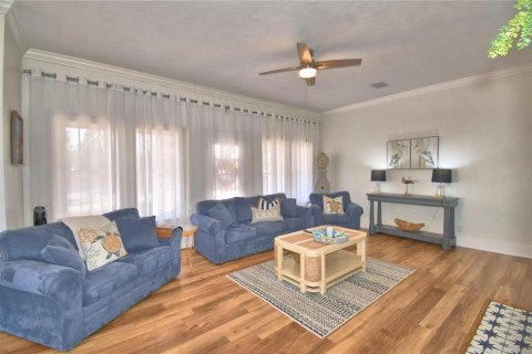 Casa en venta en Frostproof, Florida, 3 dormitorios, 161.65 m2 № 2144922 - foto 13
