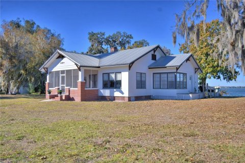 Casa en Frostproof, Florida 3 dormitorios, 161.65 m2 № 2144922