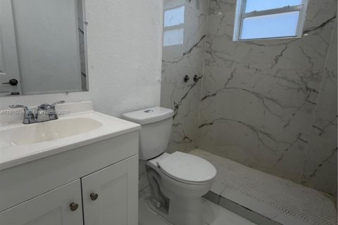 Снять в аренду квартиру в Майами, Флорида 2 спальни, 67.82м2, № 1973563 - фото 8