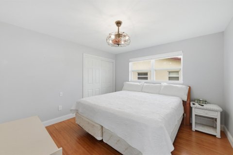 Casa en venta en Coral Springs, Florida, 5 dormitorios, 225.85 m2 № 2077657 - foto 21