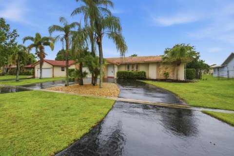 Casa en venta en Coral Springs, Florida, 5 dormitorios, 225.85 m2 № 2077657 - foto 3