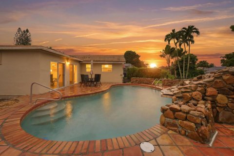 Casa en Coral Springs, Florida 5 dormitorios, 225.85 m2 № 2077657