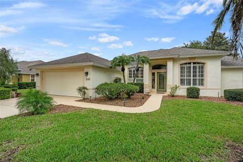House in Ormond Beach, Florida 3 bedrooms, 188.5 sq.m. № 1909495 - photo 1