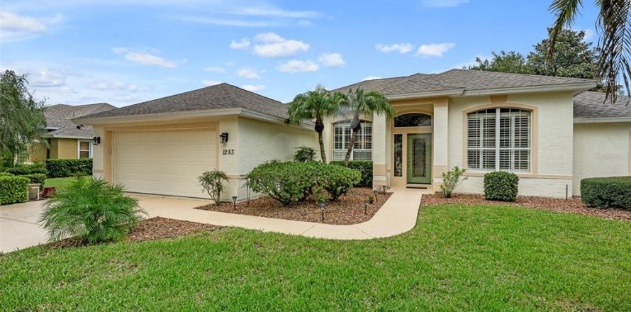 House in Ormond Beach, Florida 3 bedrooms, 188.5 sq.m. № 1909495