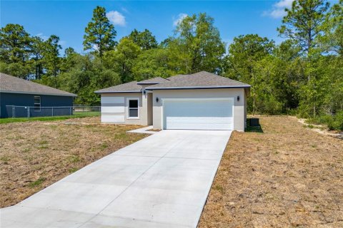 House in Citrus Springs, Florida 3 bedrooms, 131.83 sq.m. № 1688019 - photo 3