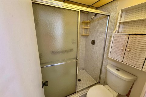Condo in Tamarac, Florida, 2 bedrooms  № 2083639 - photo 15