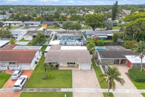 Casa en venta en Sunrise, Florida, 2 dormitorios, 142.79 m2 № 2077947 - foto 24