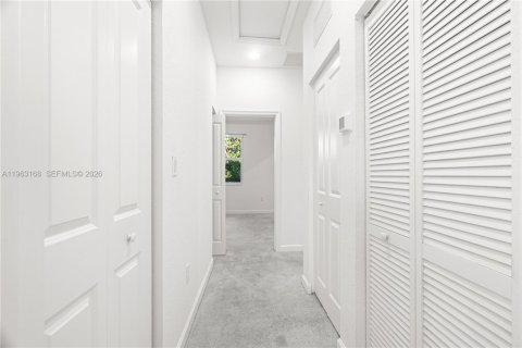 Touwnhouse à louer à Miami, Floride: 3 chambres, 123.37 m2 № 2024227 - photo 28