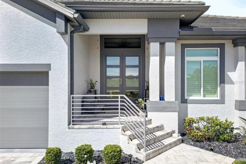 Villa ou maison à vendre à Punta Gorda, Floride: 3 chambres, 235.41 m2 № 2356066 - photo 5