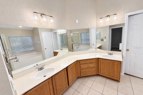 Villa ou maison à louer à Orlando, Floride: 4 chambres, 200.76 m2 № 2381215 - photo 20