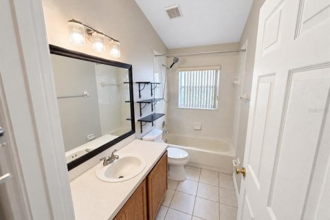 Villa ou maison à louer à Orlando, Floride: 4 chambres, 200.76 m2 № 2381215 - photo 21