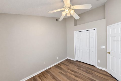 Villa ou maison à louer à Orlando, Floride: 4 chambres, 200.76 m2 № 2381215 - photo 16