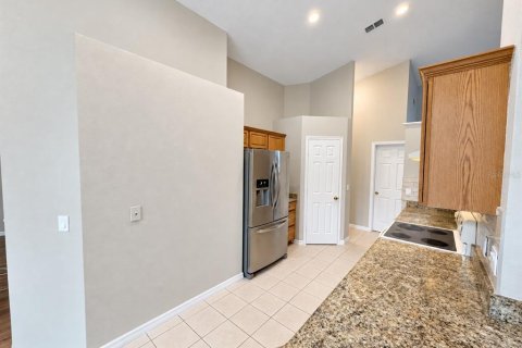 Villa ou maison à louer à Orlando, Floride: 4 chambres, 200.76 m2 № 2381215 - photo 7
