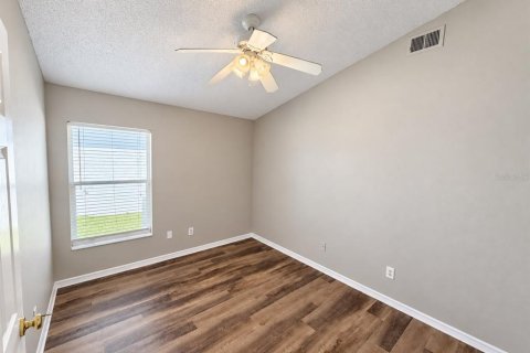 Villa ou maison à louer à Orlando, Floride: 4 chambres, 200.76 m2 № 2381215 - photo 15