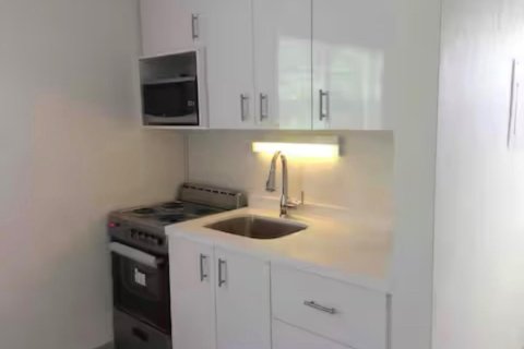 Commercial property in Dania Beach, Florida 139.35 sq.m. № 2175403 - photo 2