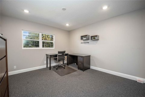 Propiedad comercial en alquiler en Wildwood, Florida, 286.05 m2 № 1558989 - foto 12