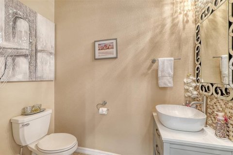 Townhouse in Venice, Florida 3 bedrooms, 181.07 sq.m. № 2213005 - photo 18