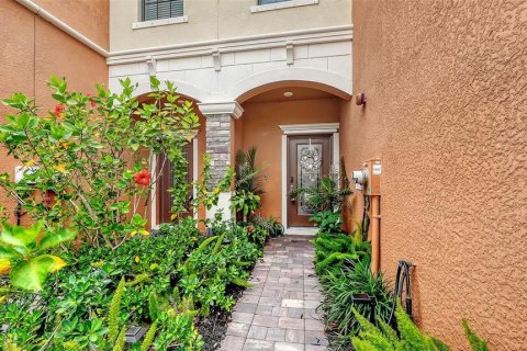 Townhouse in Venice, Florida 3 bedrooms, 181.07 sq.m. № 2213005 - photo 2