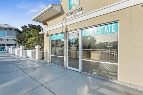 Propiedad comercial en alquiler en Palm Coast, Florida, 111.48 m2 № 1869065 - foto 1