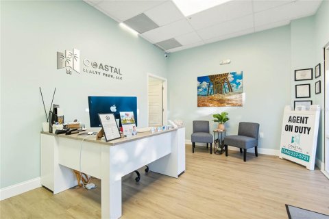 Immobilier commercial à louer à Palm Coast, Floride: 111.48 m2 № 1869065 - photo 4