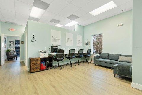 Propiedad comercial en alquiler en Palm Coast, Florida, 111.48 m2 № 1869065 - foto 13