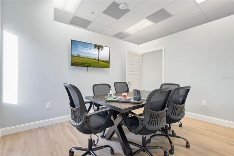 Propiedad comercial en alquiler en Palm Coast, Florida, 111.48 m2 № 1869065 - foto 7