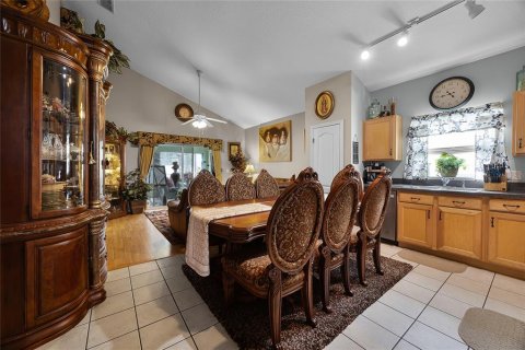 House in Davenport, Florida 5 bedrooms, 223.89 sq.m. № 1900555 - photo 9