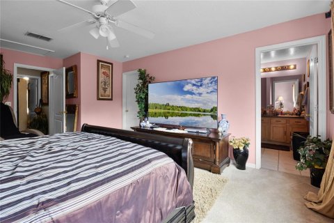 House in Davenport, Florida 5 bedrooms, 223.89 sq.m. № 1900555 - photo 27