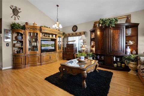 House in Davenport, Florida 5 bedrooms, 223.89 sq.m. № 1900555 - photo 6