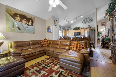 House in Davenport, Florida 5 bedrooms, 223.89 sq.m. № 1900555 - photo 15