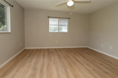 House in Ocala, Florida 2 bedrooms, 120.4 sq.m. № 1883484 - photo 25