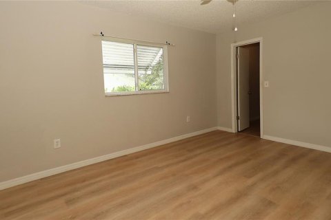 House in Ocala, Florida 2 bedrooms, 120.4 sq.m. № 1883484 - photo 15