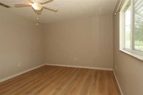 House in Ocala, Florida 2 bedrooms, 120.4 sq.m. № 1883484 - photo 14