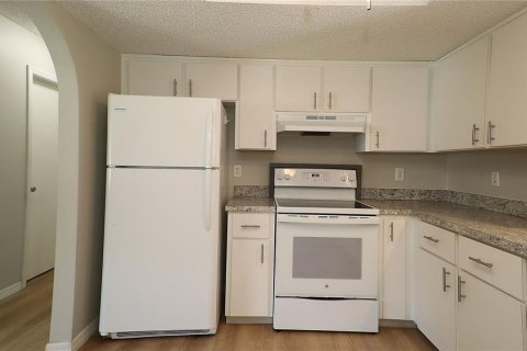 House in Ocala, Florida 2 bedrooms, 120.4 sq.m. № 1883484 - photo 10