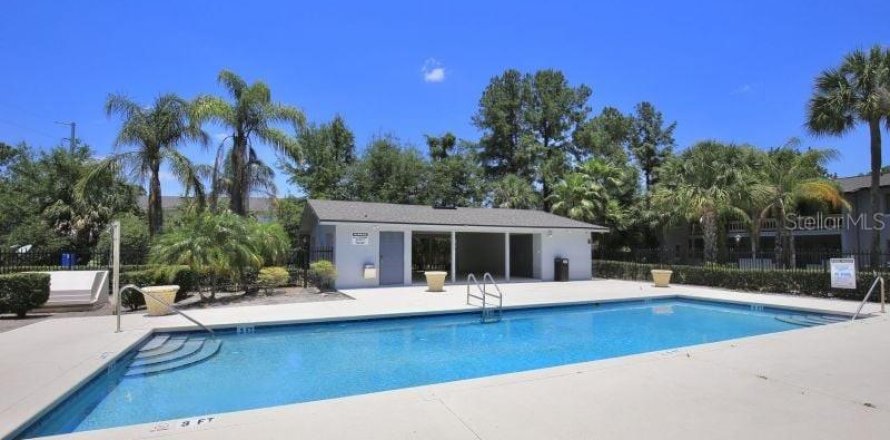 Condominio en Orlando, Florida, 2 dormitorios  № 1592981