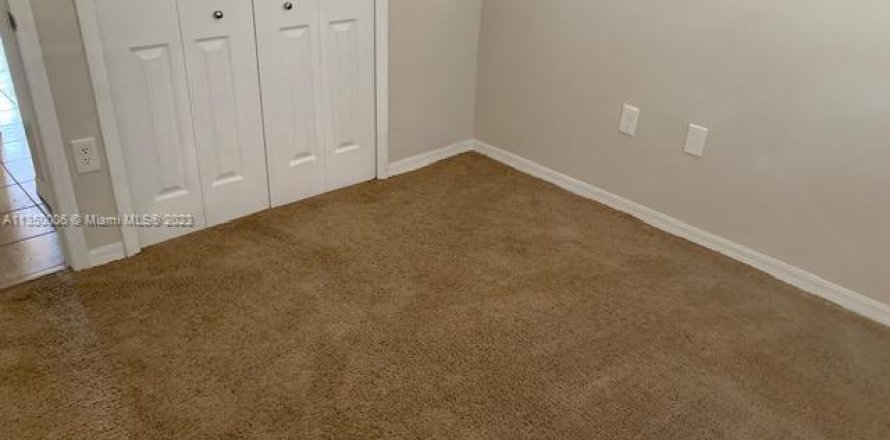Condo in Homestead, Florida, 3 bedrooms № 1161936