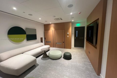 Condo in Miami, Florida, 2 bedrooms  № 1762749 - photo 30
