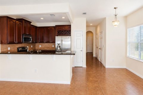 Townhouse in Clearwater, Florida 3 bedrooms, 138.98 sq.m. № 2226019 - photo 2