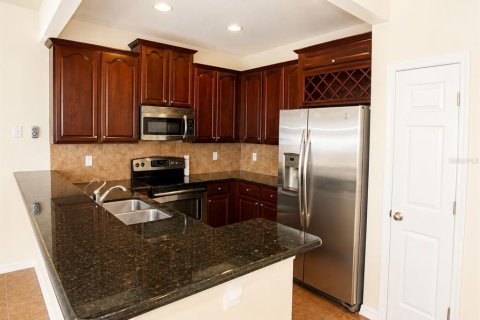 Townhouse in Clearwater, Florida 3 bedrooms, 138.98 sq.m. № 2226019 - photo 4