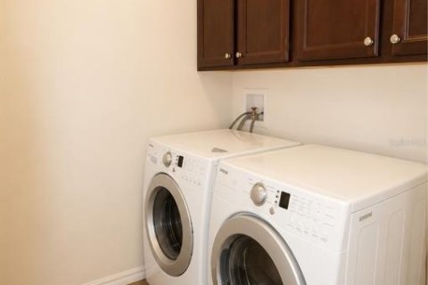Townhouse in Clearwater, Florida 3 bedrooms, 138.98 sq.m. № 2226019 - photo 17