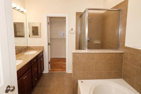 Townhouse in Clearwater, Florida 3 bedrooms, 138.98 sq.m. № 2226019 - photo 11