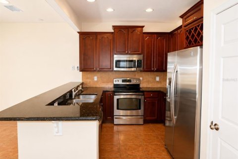 Townhouse in Clearwater, Florida 3 bedrooms, 138.98 sq.m. № 2226019 - photo 5